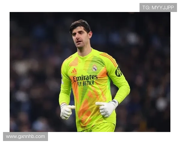 库尔图瓦：大场面连续神扑如何铸就终极门将代表