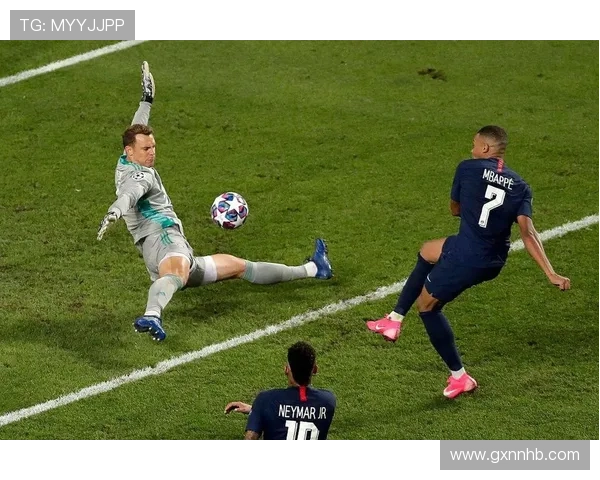 对阵C罗领衔锋线：诺伊尔的关键扑救